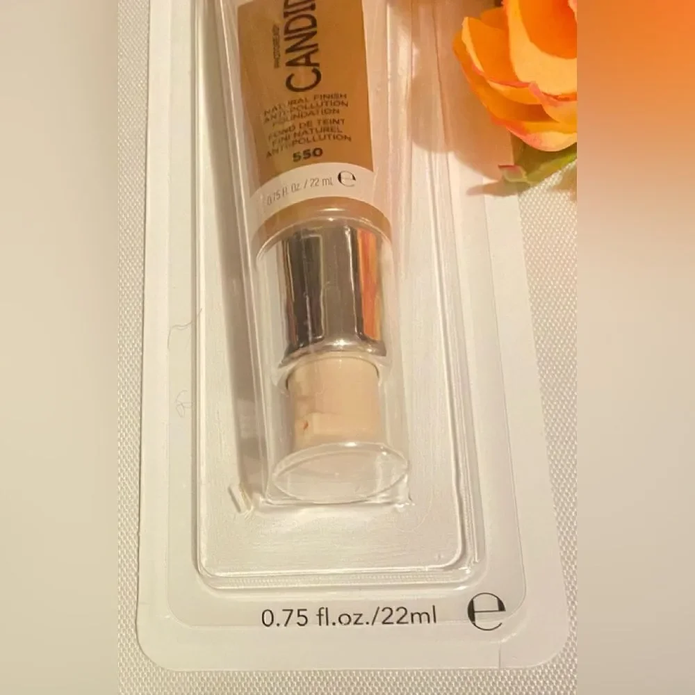 💥Revlon Candid Foundation Smooth Creamy Set of 2 comfortable lightweight…